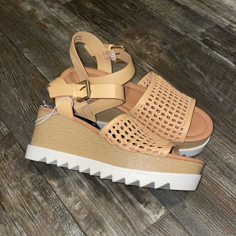 Vineyard Thread Women’s Shoes